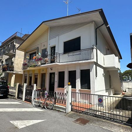 Ferienwohnung Casa Cornaro - Agenzia Cocal Caorle Exterior foto
